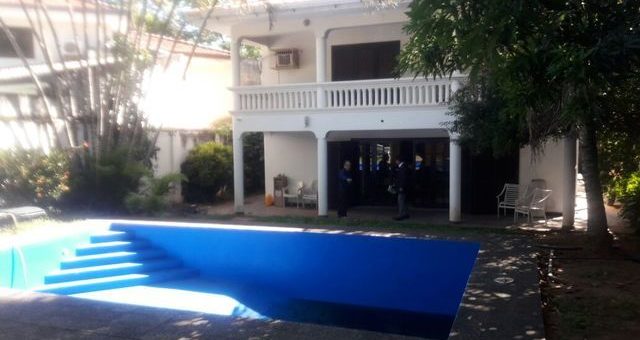 Espectacular casa con piscina